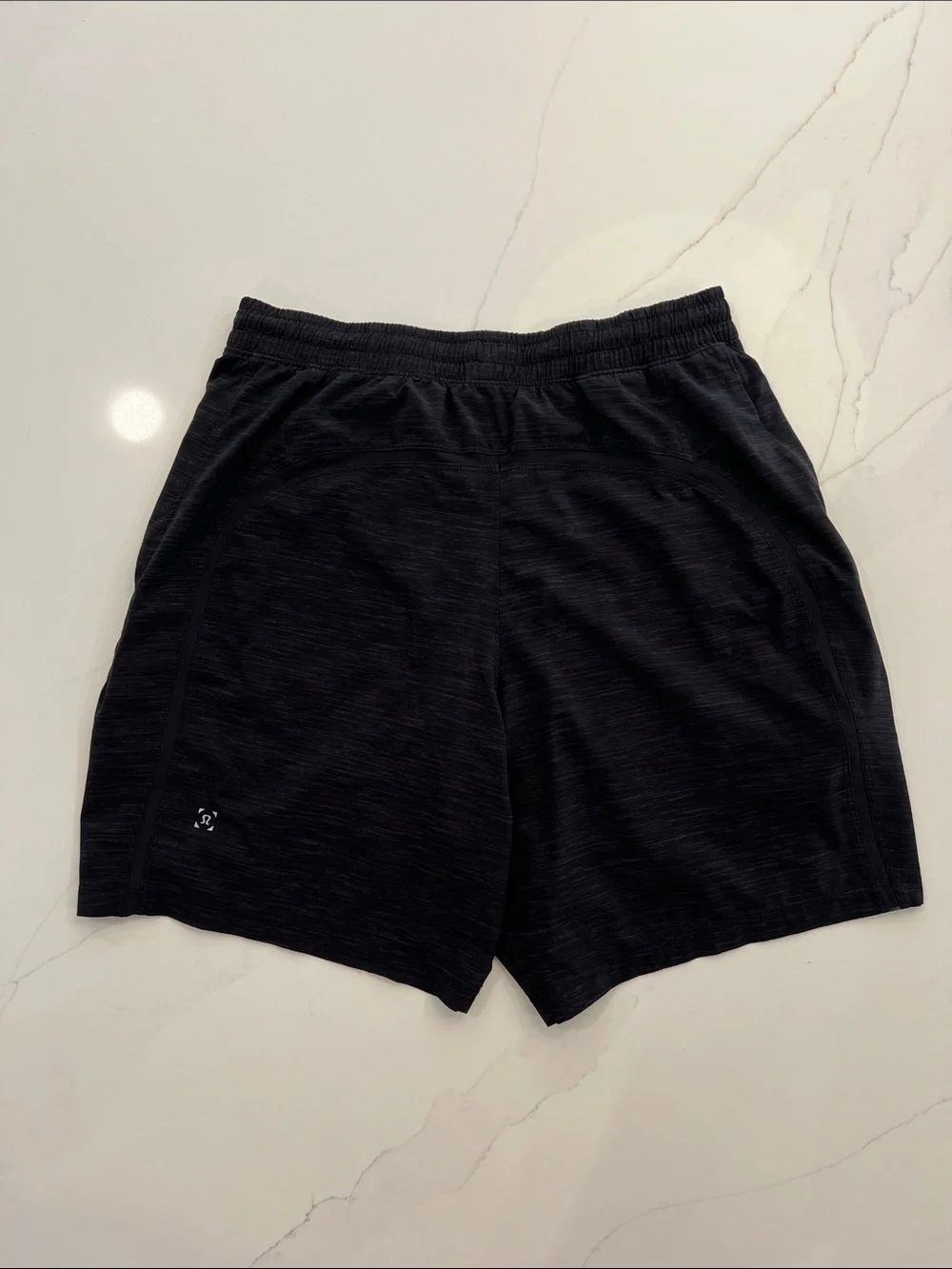 Lululemon Men's Elastic Waist Lined Performance Shorts, Medium - Picture 3 of 5